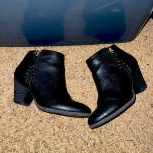 Dr. Scholl’s Black Booties